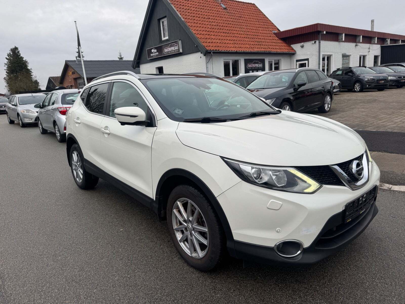 undefined Nissan Qashqai fra 2017