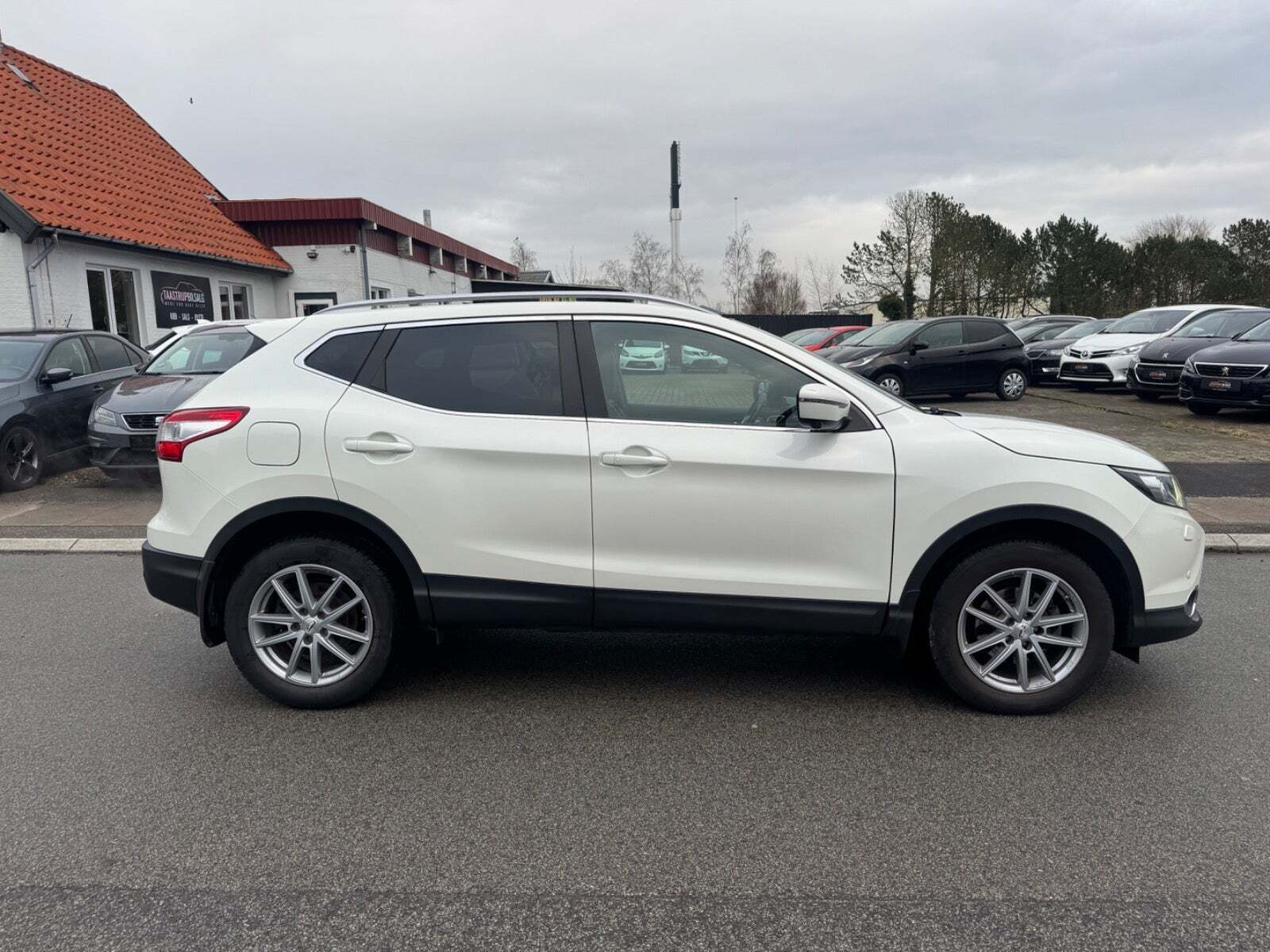 undefined Nissan Qashqai fra 2017
