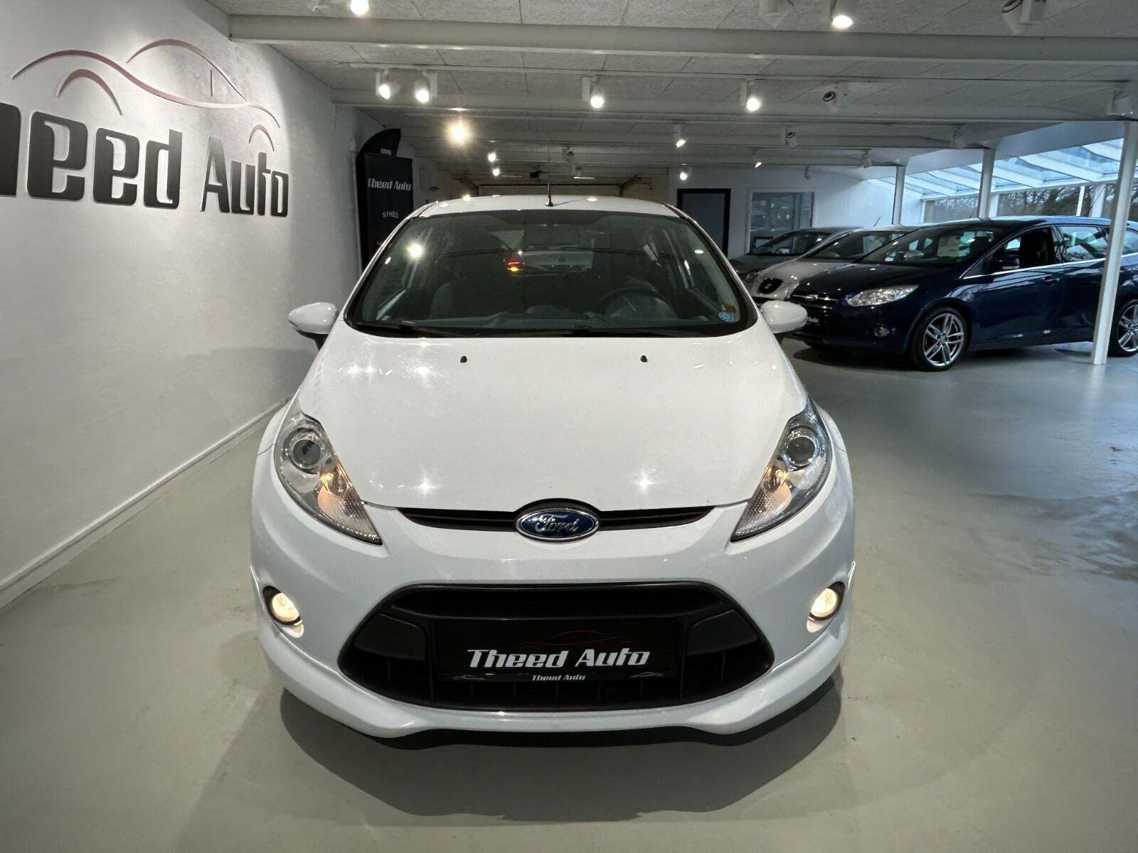 Hvid Ford Fiesta fra 2008