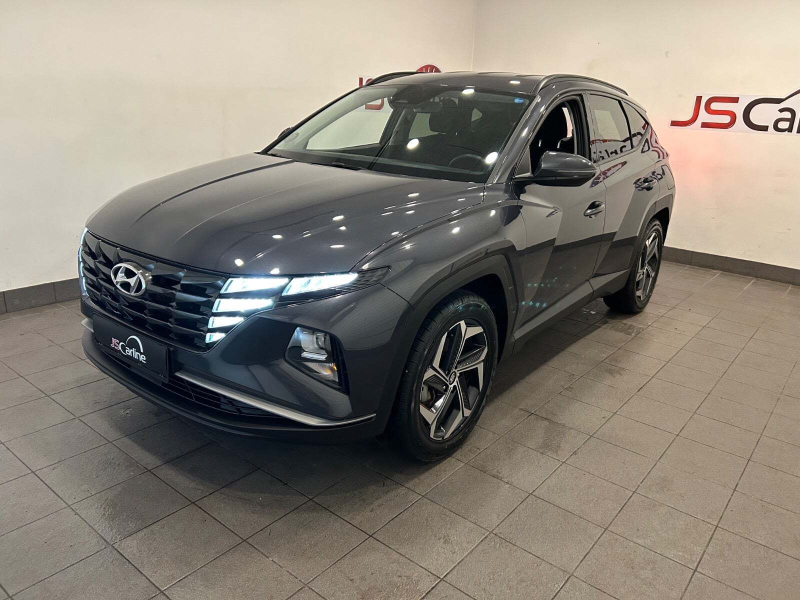 Grå Hyundai Tucson fra 2022