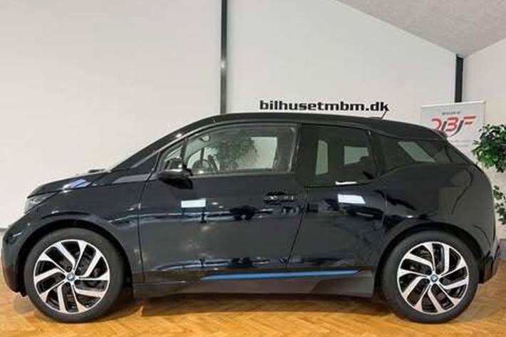 Sort BMW i3 fra 2017