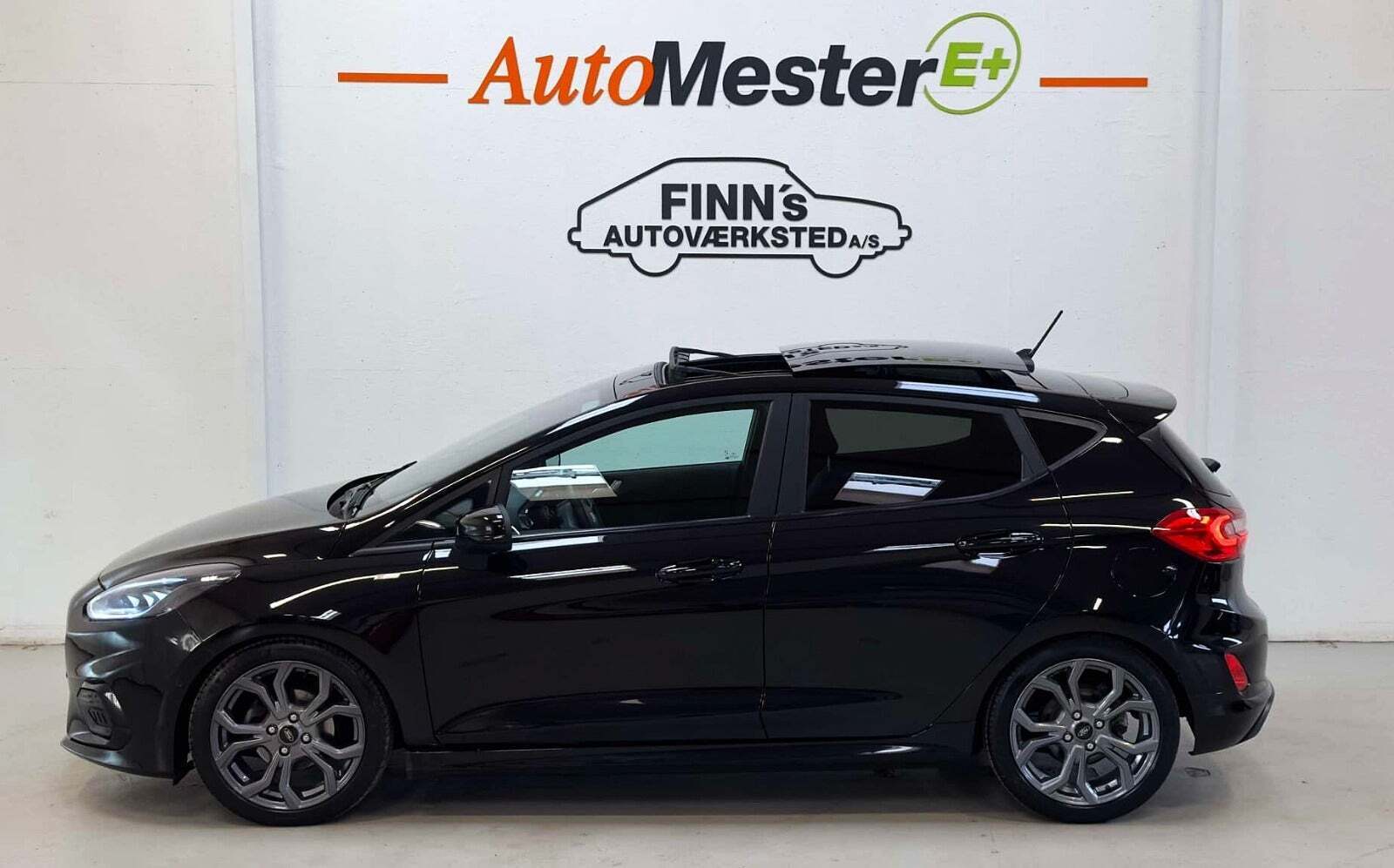 Sort Ford Fiesta fra 2021
