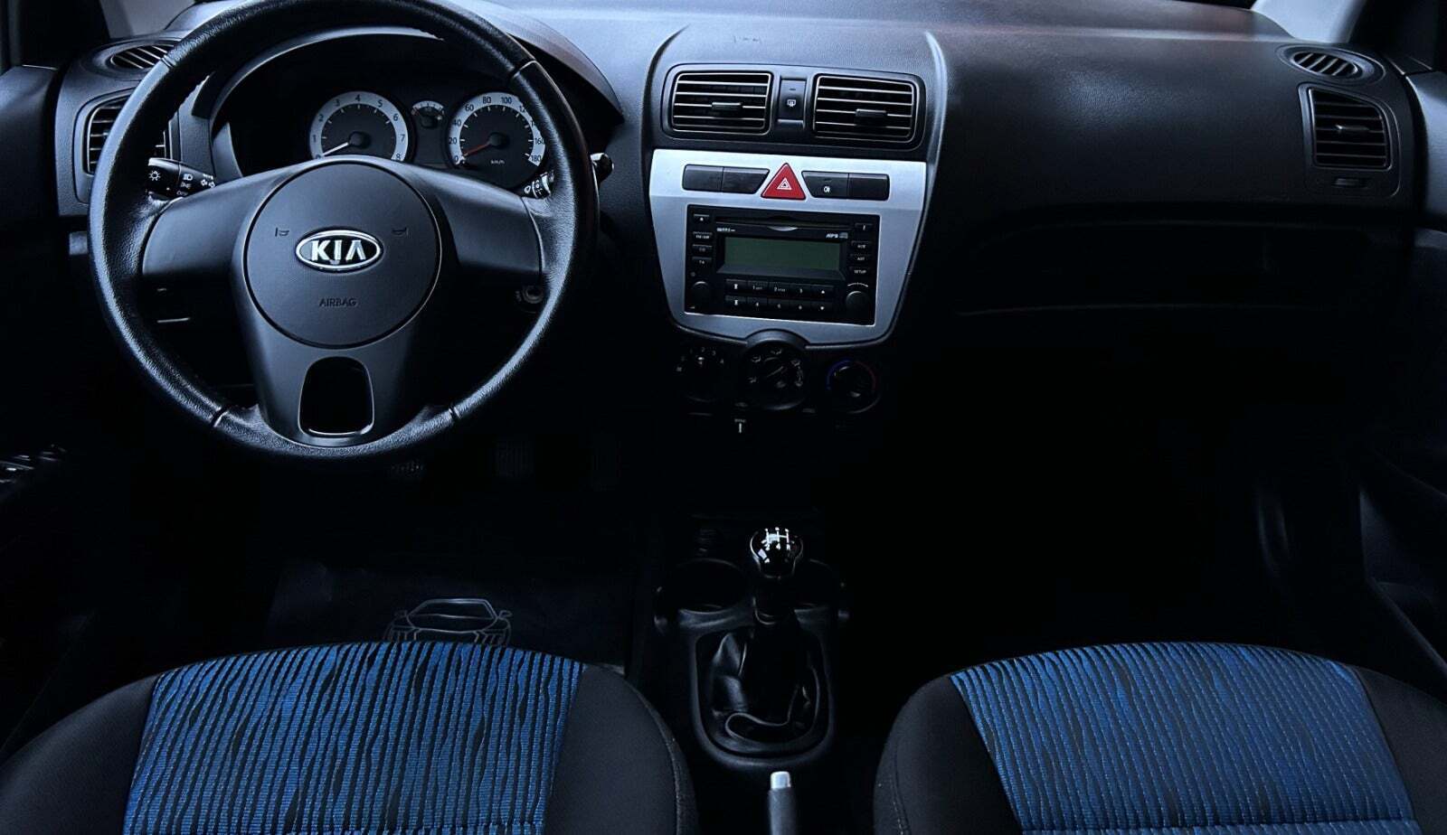 Blå Kia Picanto fra 2009