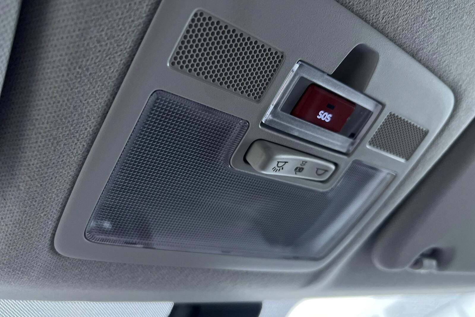 Grøn Hyundai i10 fra 2024 set indefra