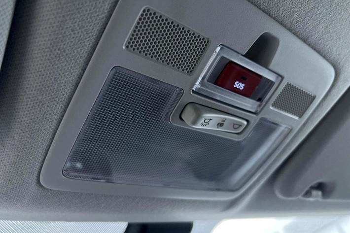 Grøn Hyundai i10 fra 2024 set indefra