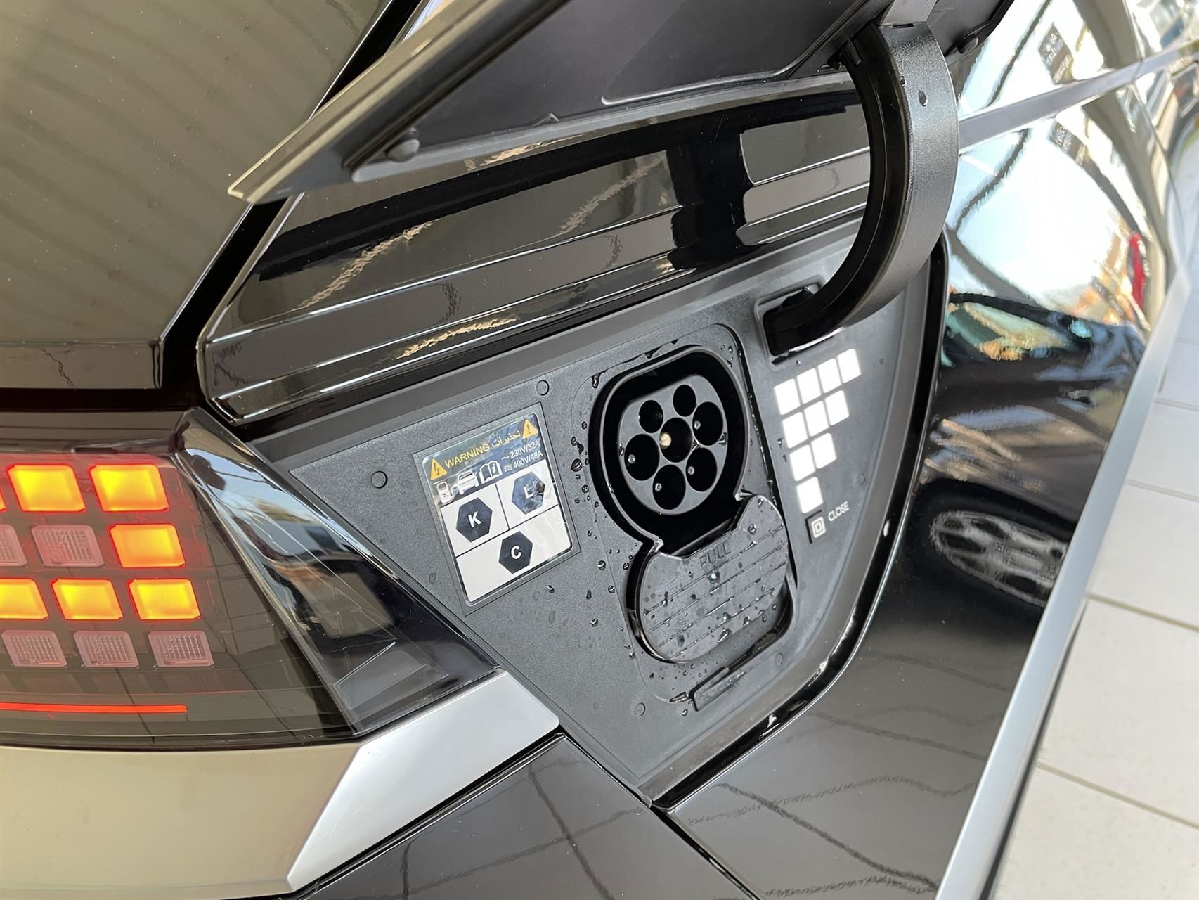 Sort Hyundai Ioniq 5 fra 2024