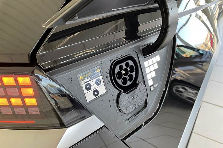 Sort Hyundai Ioniq 5 fra 2024