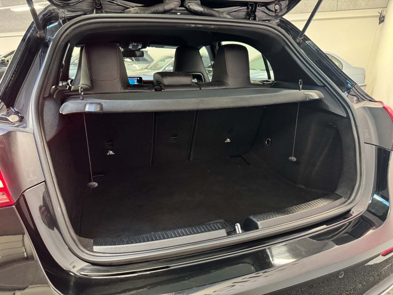 Sort Mercedes A180 d fra 2018