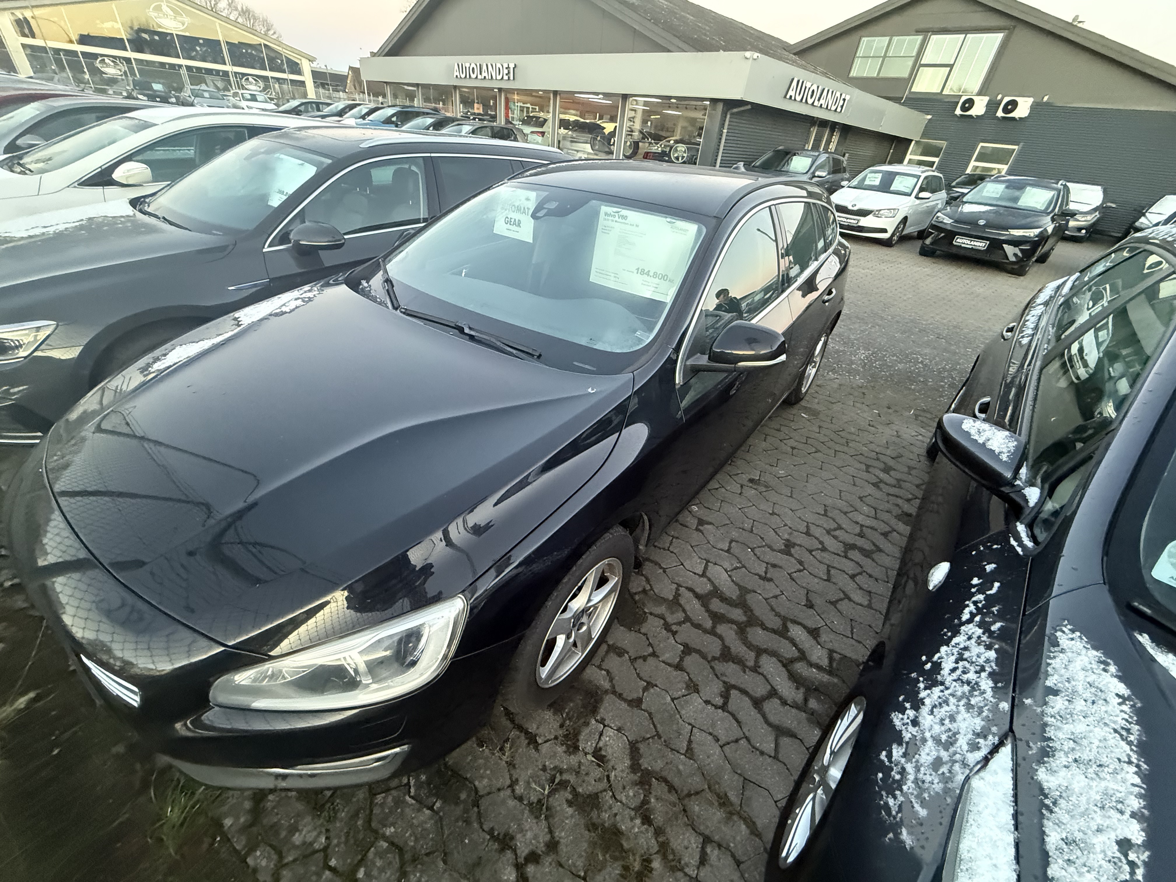 Sort Volvo V60 fra 2017