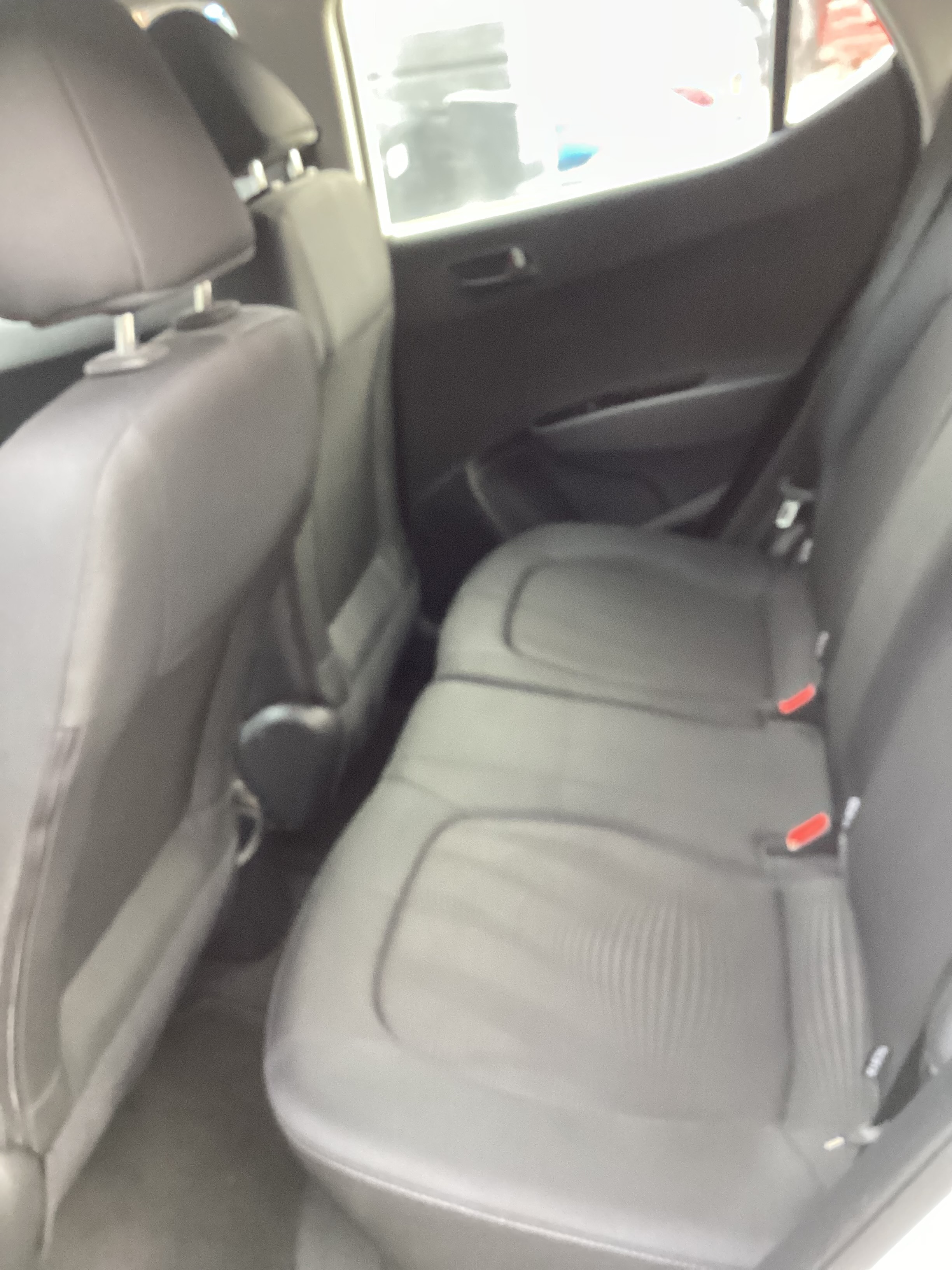 Hvid Hyundai i10 fra 2017