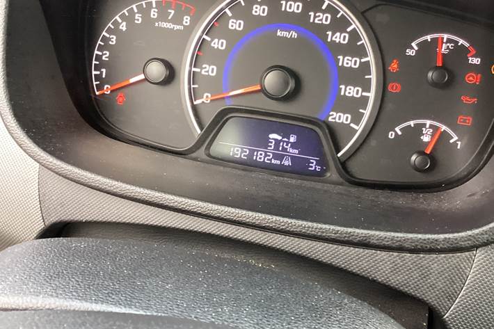 Hvid Hyundai i10 fra 2017