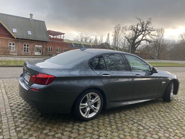 BMW 530 3,0 5D11