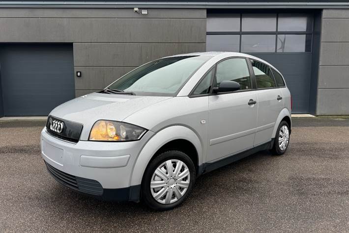 Sølv Audi A2 fra 2001