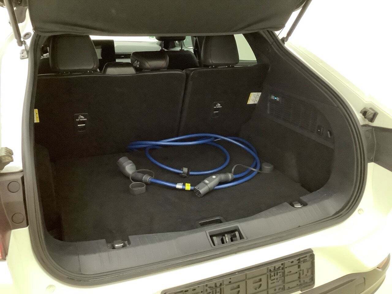 Hvid Ford Mustang Mach-E fra 2023