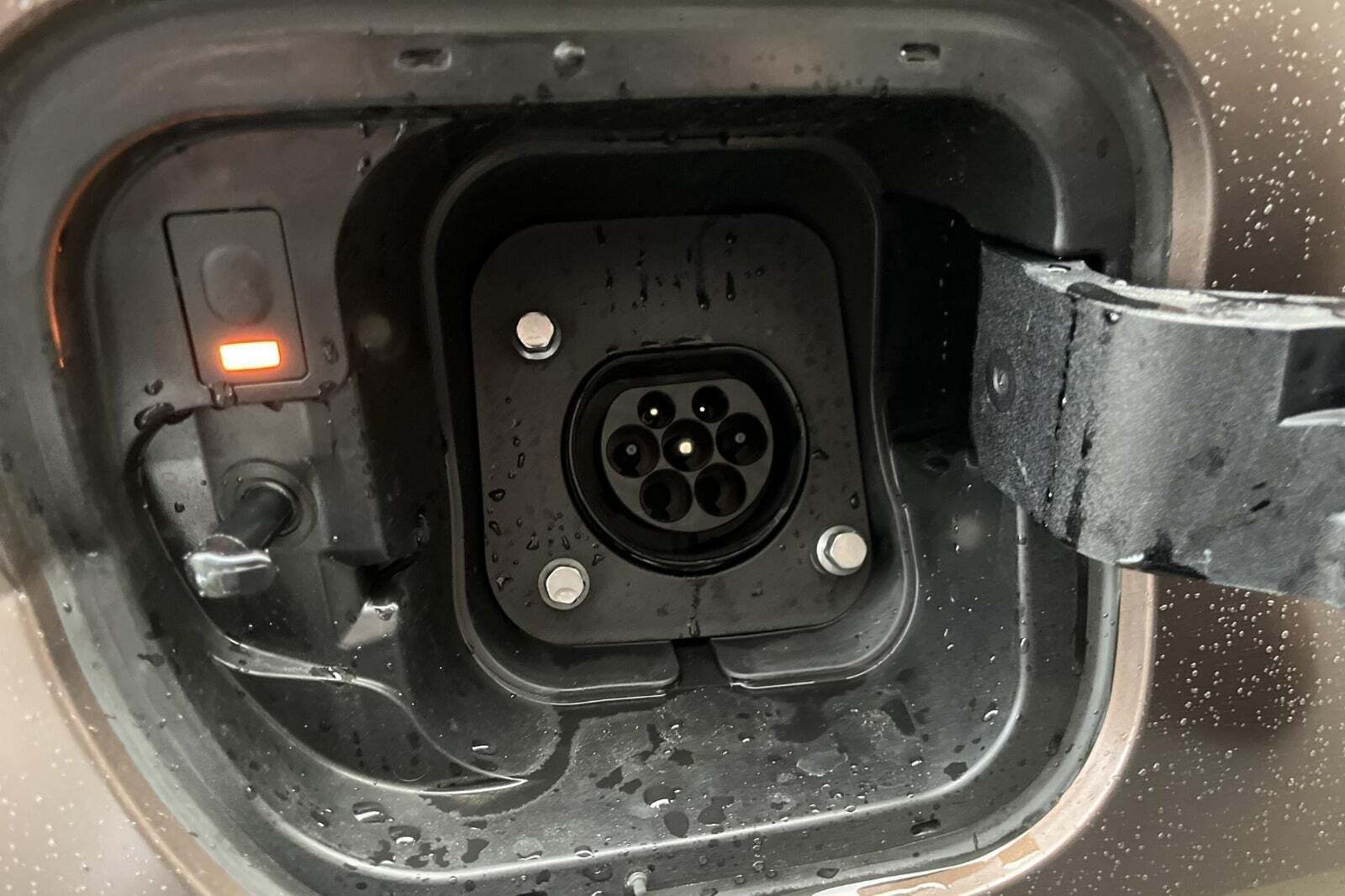 Brun Hyundai Santa Fe fra 2025