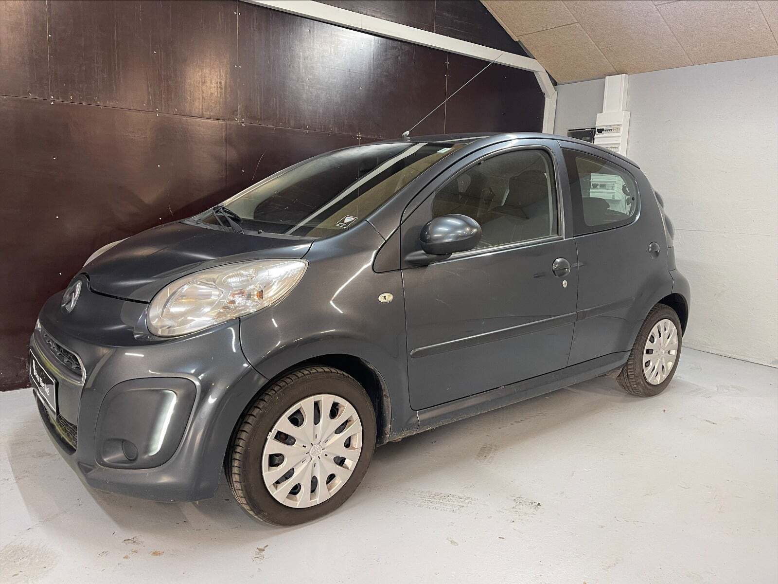 Grå Citroën C1 fra 2014