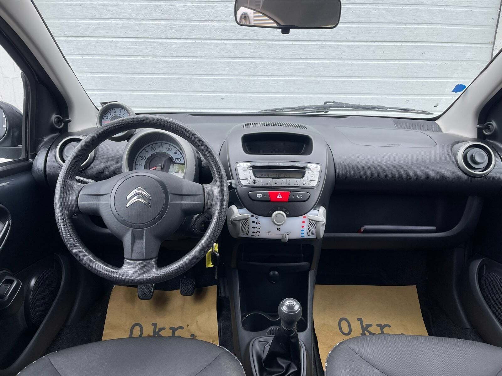 Grå Citroën C1 fra 2014