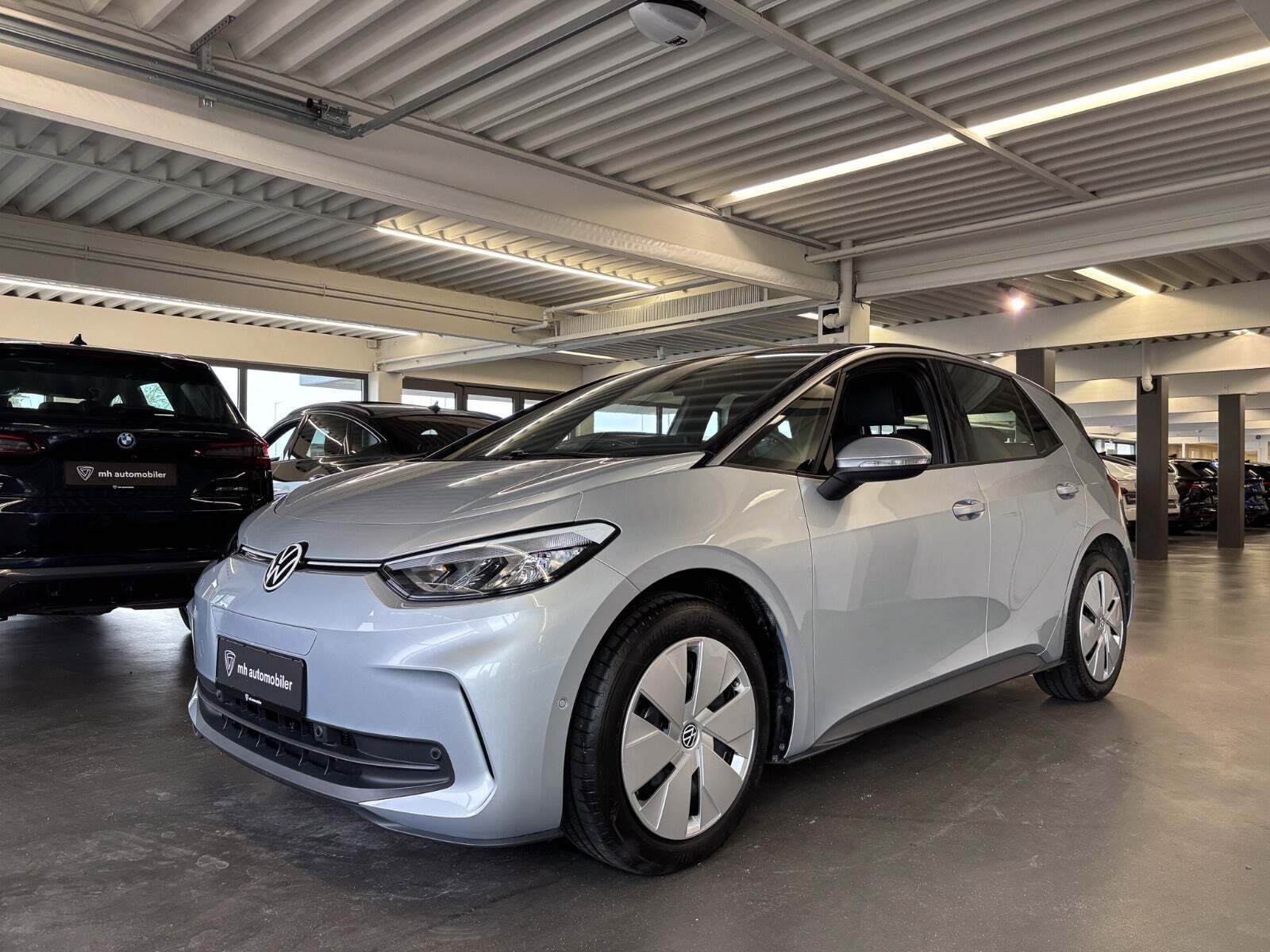 Sølv VW ID.3 fra 2024 set udefra
