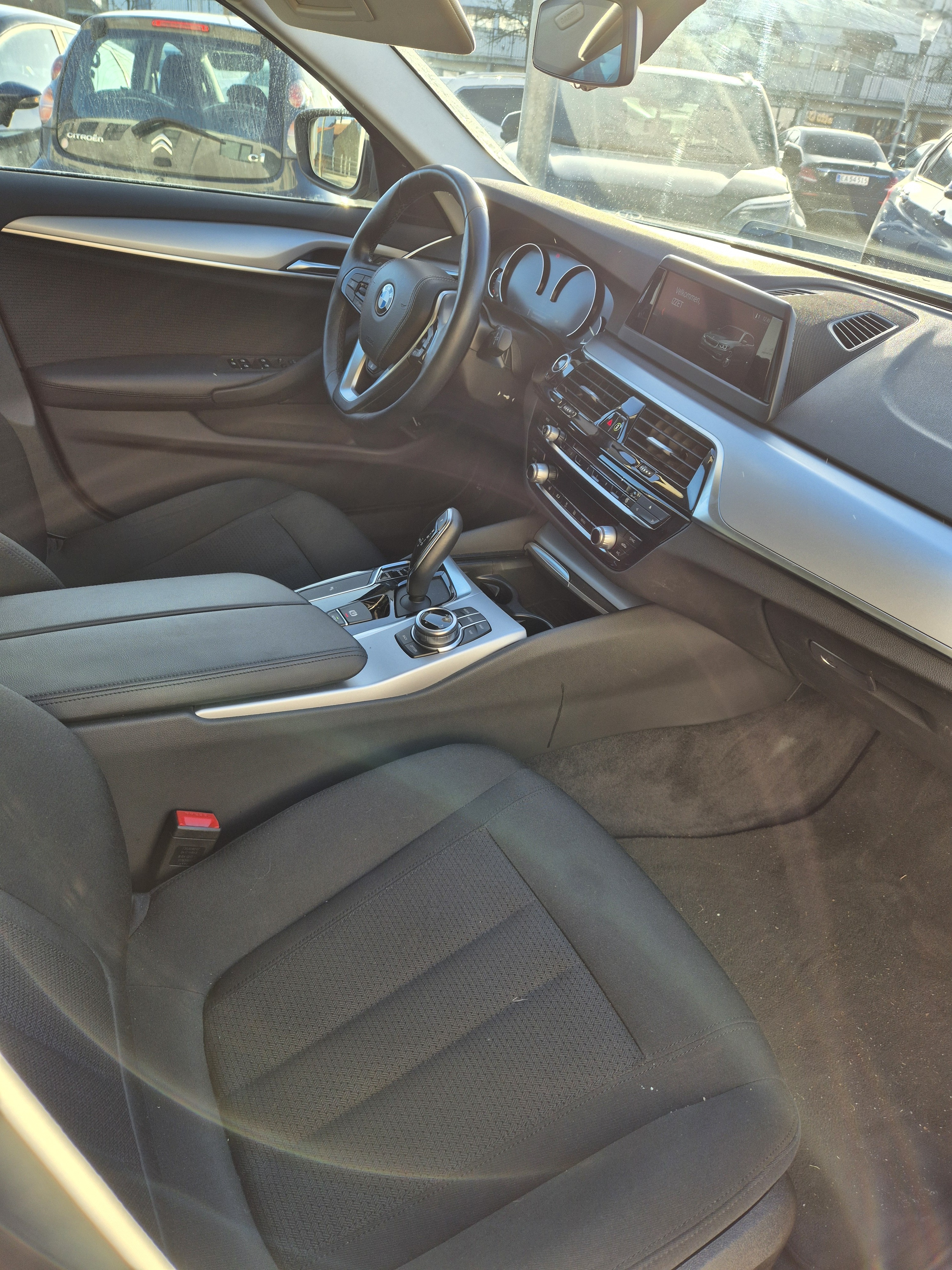 Sølv BMW 5-Serie fra 2018