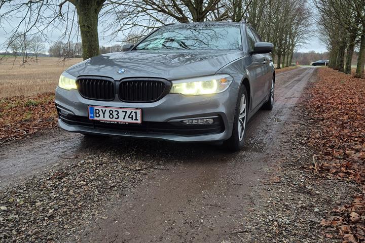 Sølv BMW 5-Serie fra 2018