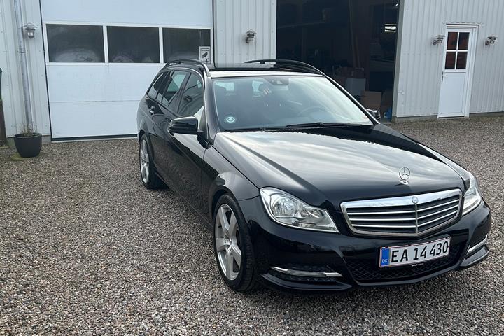 Sort Mercedes C200 d fra 2011