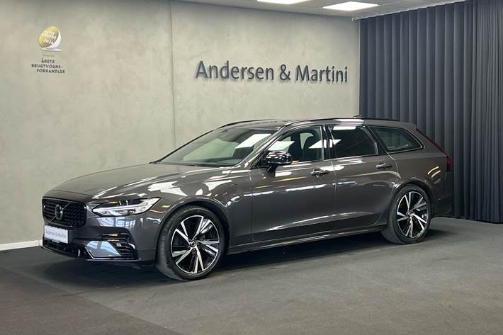 Grå Volvo V90 fra 2021