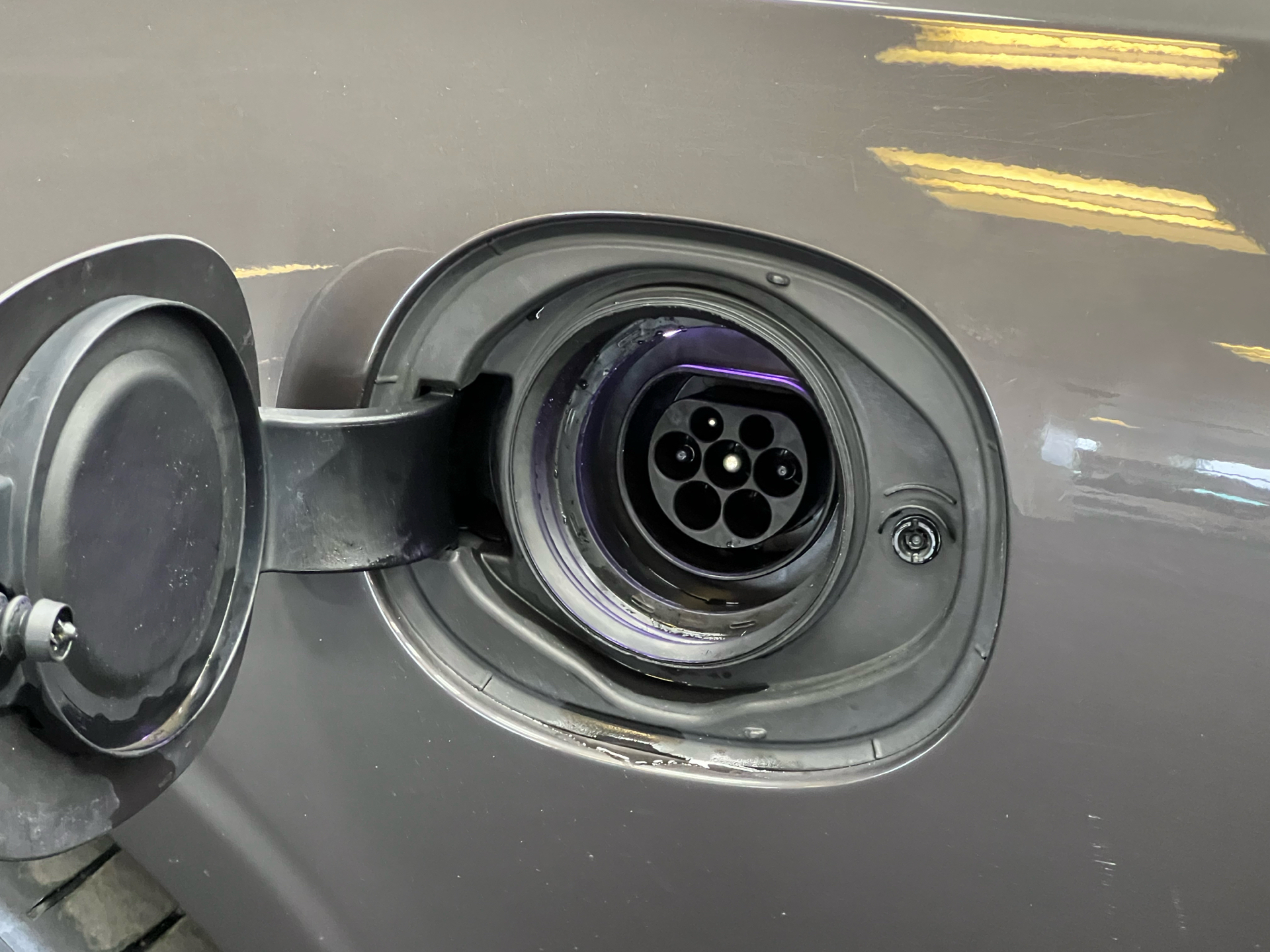 Grå Volvo V90 fra 2021