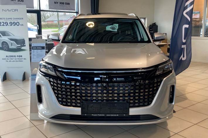 Sølv Navor E5 fra 2025 set udefra