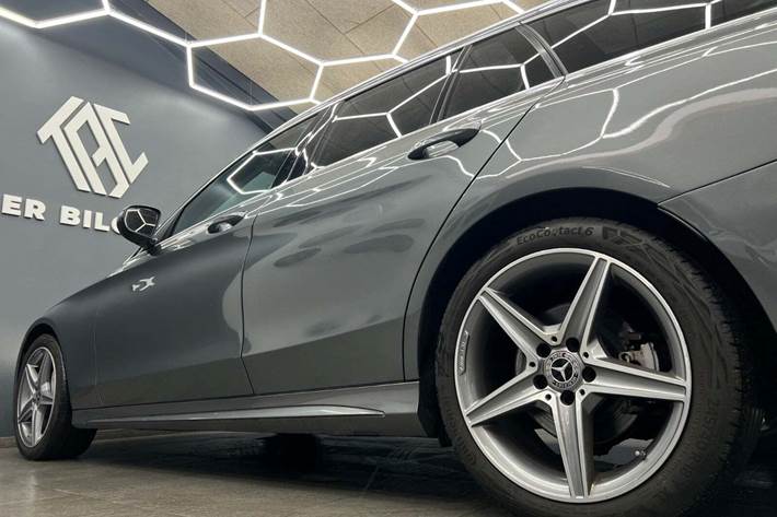 Grå Mercedes C220 d fra 2017