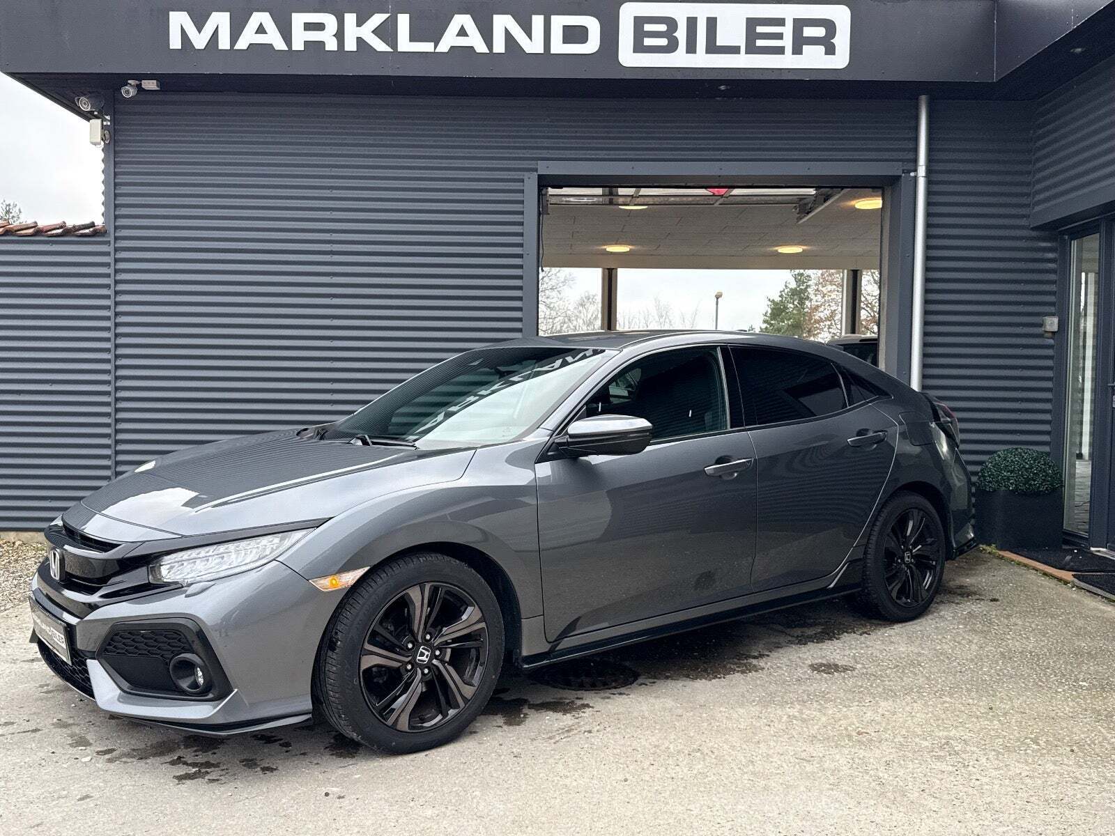 Grå Honda Civic fra 2017