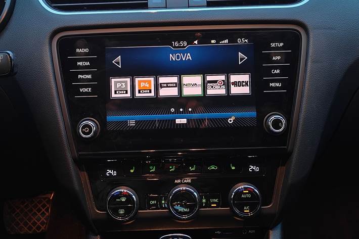 Sort Skoda Octavia fra 2017