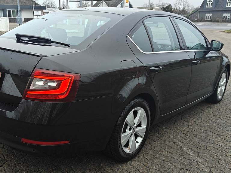 Skoda Octavia 1,4 1.4 TSI 150 HATCHBACK DSG Sportline