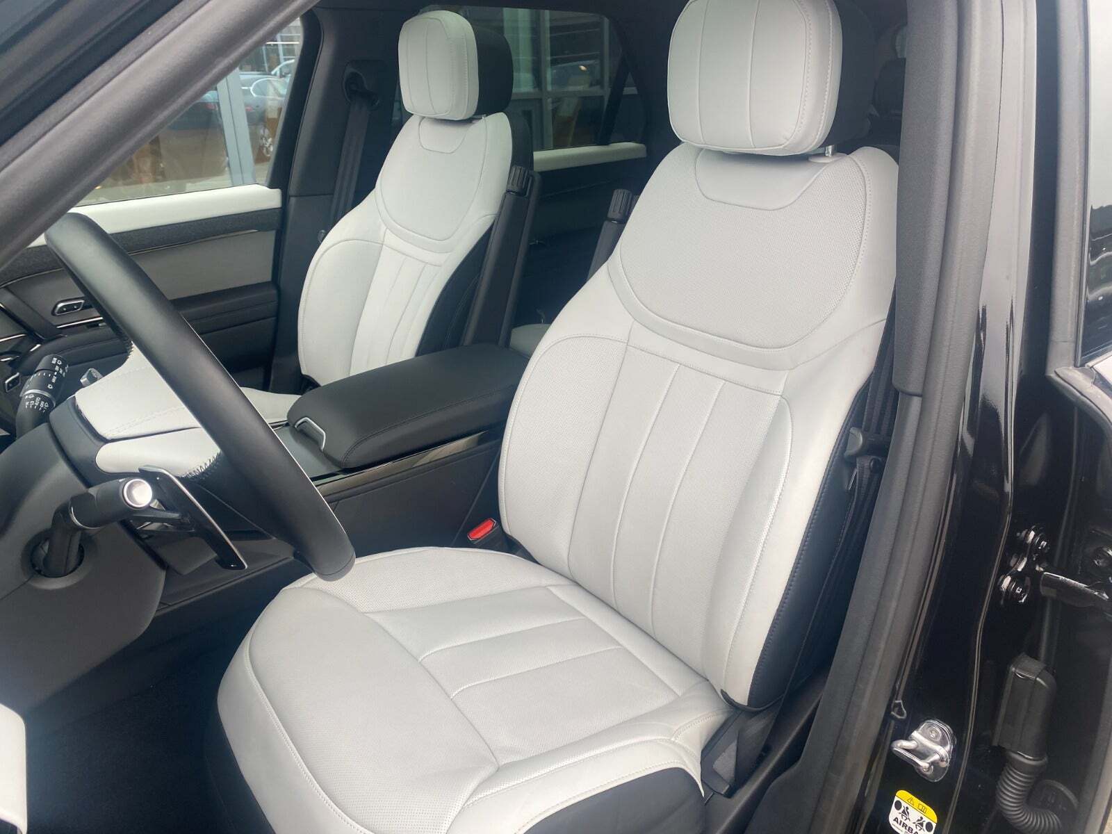 Sort Land Rover Range Rover sport fra 2025