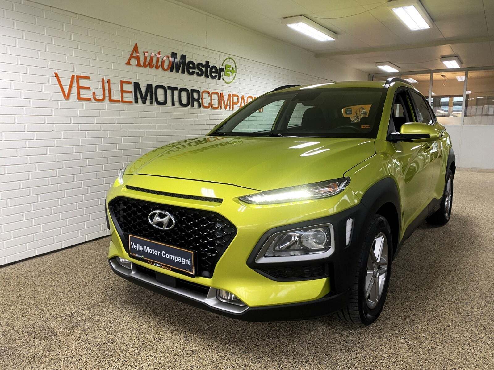 Grøn Hyundai Kona fra 2017 set udefra