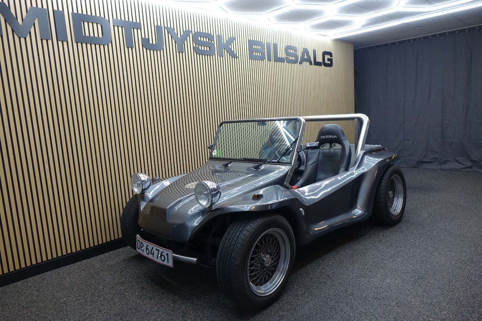 undefined VW Beach Buggy fra 1969 set udefra