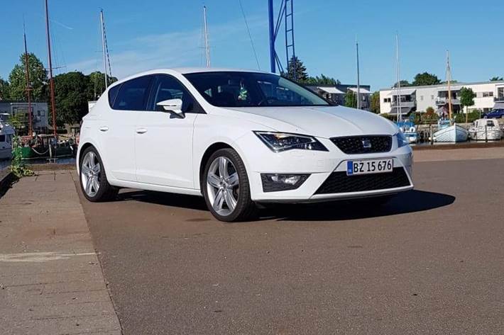 Hvid Seat Leon fra 2014