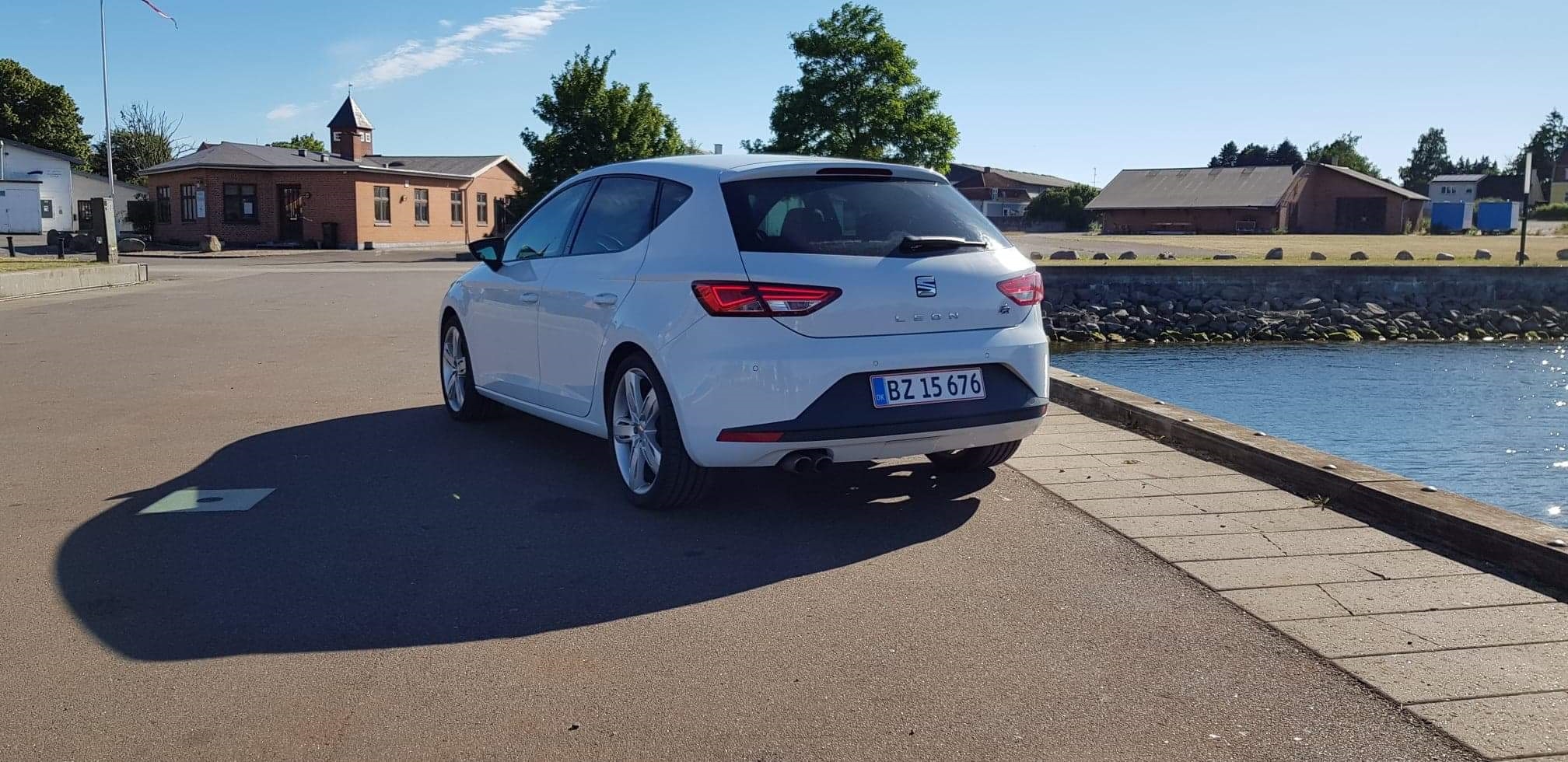 Hvid Seat Leon fra 2014