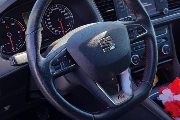 Hvid Seat Leon fra 2014