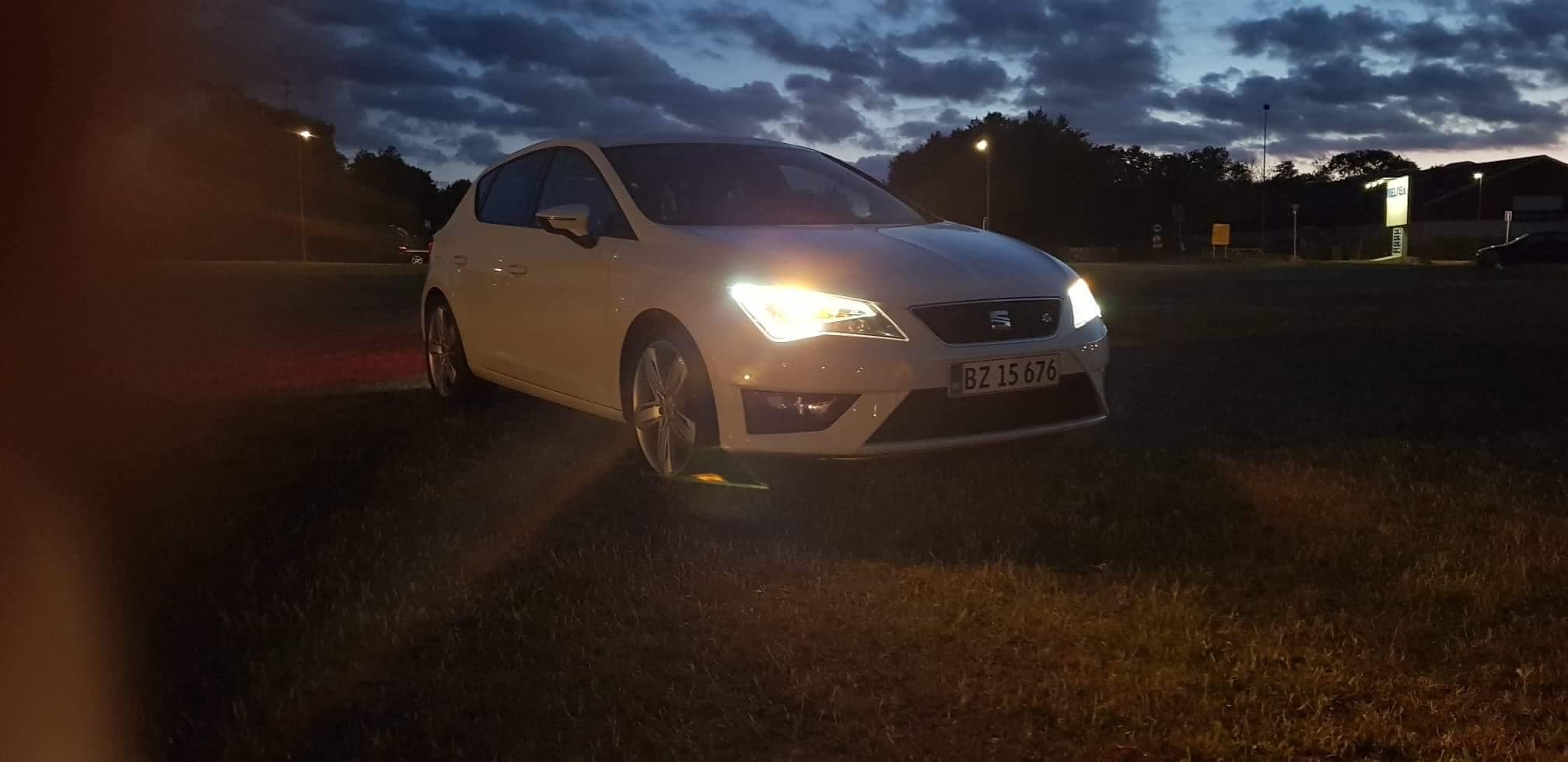 Hvid Seat Leon fra 2014