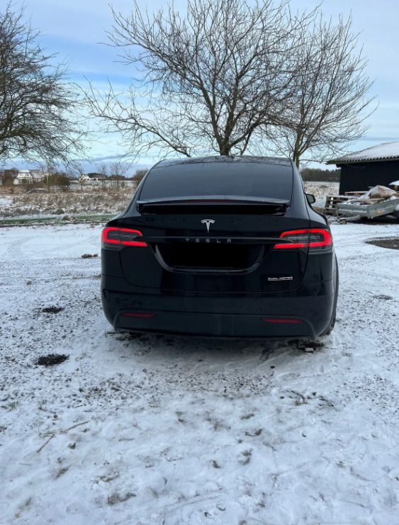 Tesla Model X Ludicrous Performance