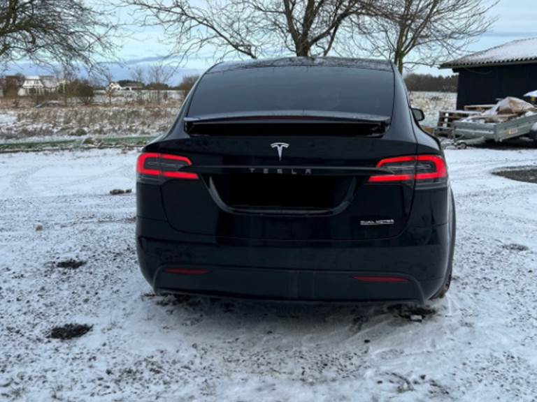 Tesla Model X Ludicrous Performance