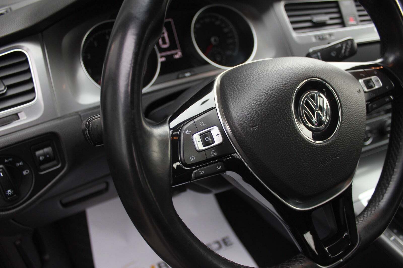 Sort VW Golf VII fra 2015