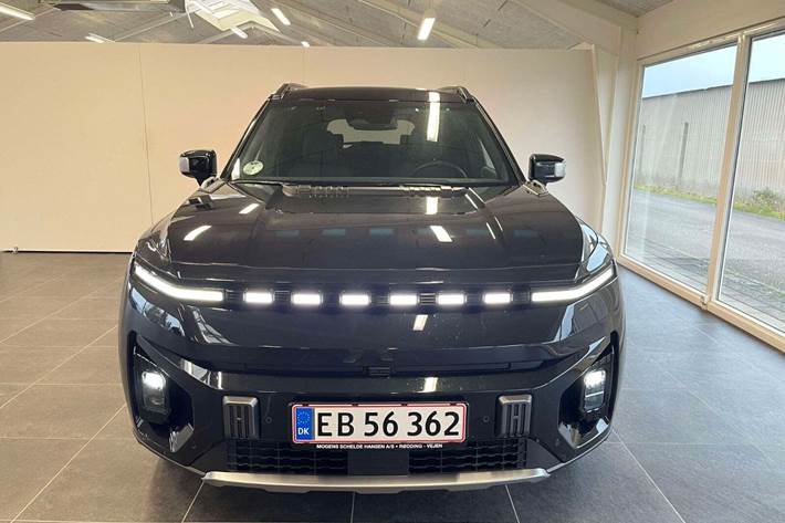 Sort KGM Torres EVX fra 2024 set udefra