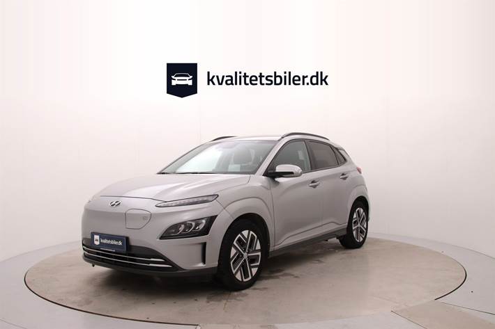 Grå Hyundai Kona fra 2021 set udefra
