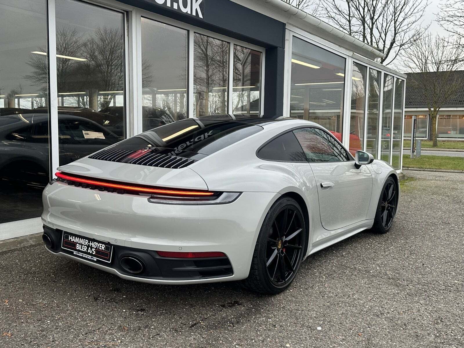 Hvid Porsche 911 Carrera 4S fra 2019
