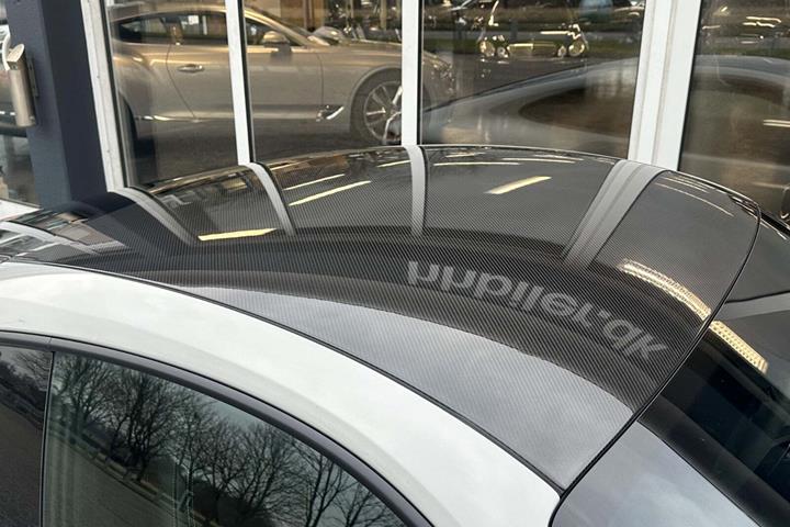 Hvid Porsche 911 Carrera 4S fra 2019 set udefra