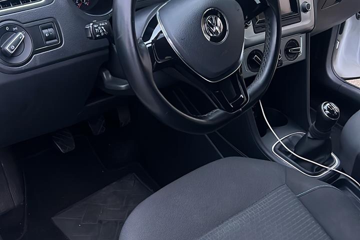 Hvid VW Polo fra 2017