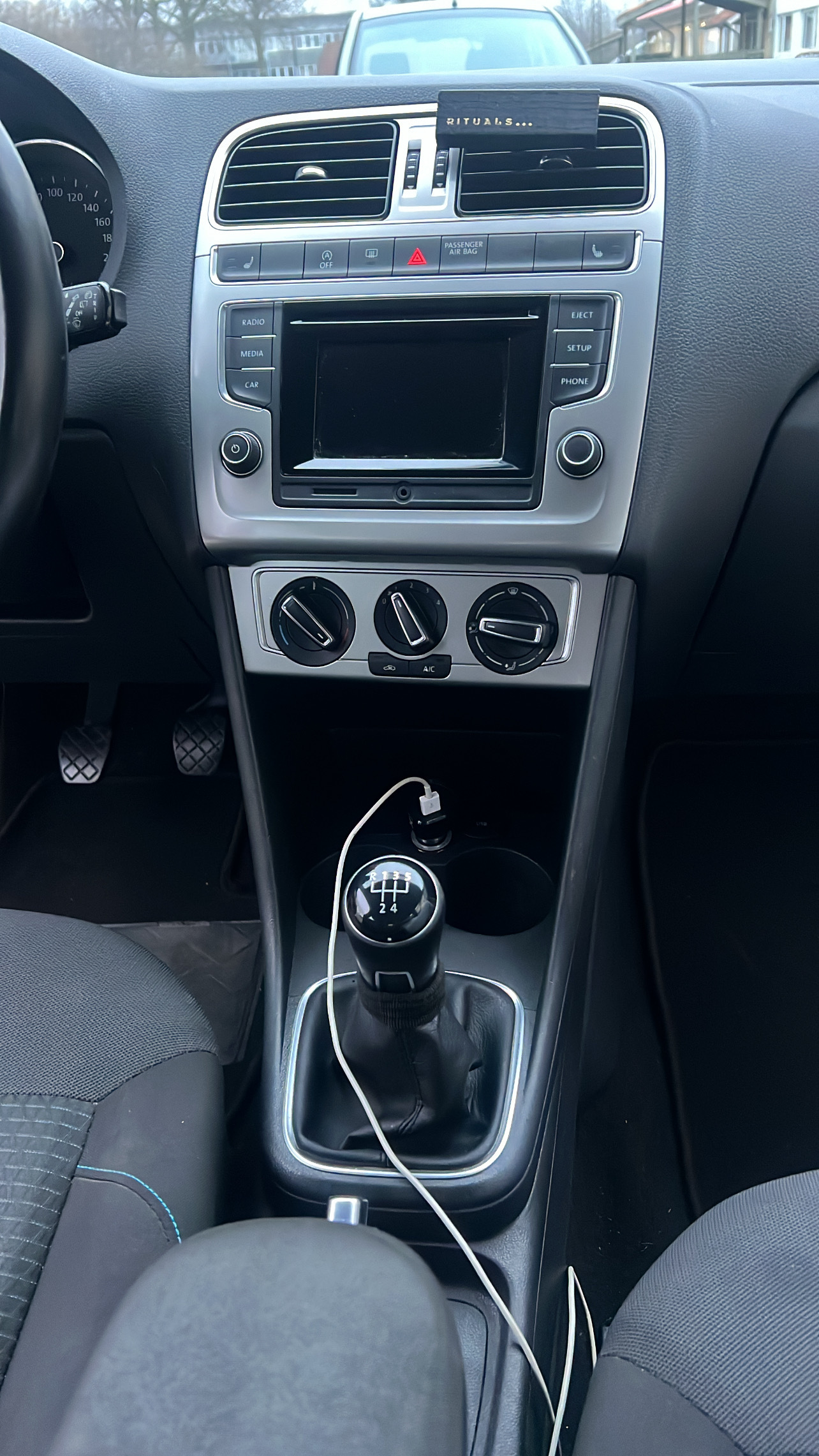 Hvid VW Polo fra 2017