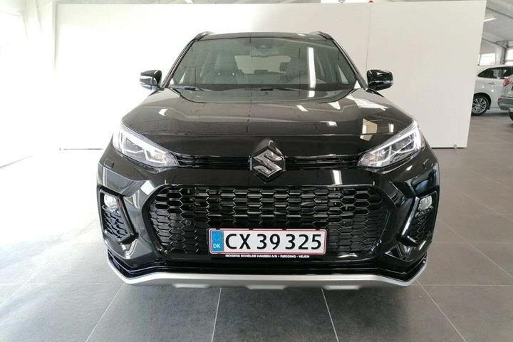 Sort Suzuki Across fra 2020 set udefra