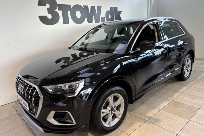 Sort Audi Q3 fra 2019 set udefra